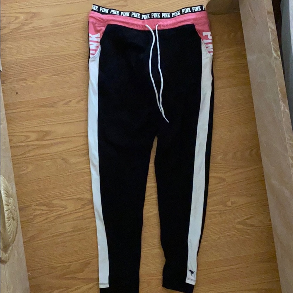 PINK yoga pants